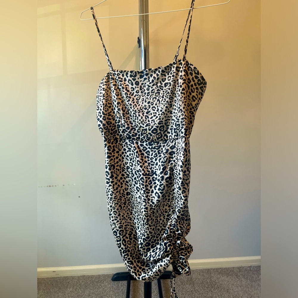 Chettah print mini dress animal print size small gently used Windsor brand